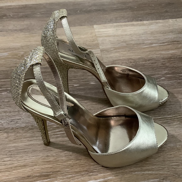 Alfani-Lyla Evening Platform Sandals EUC - Picture 3 of 10